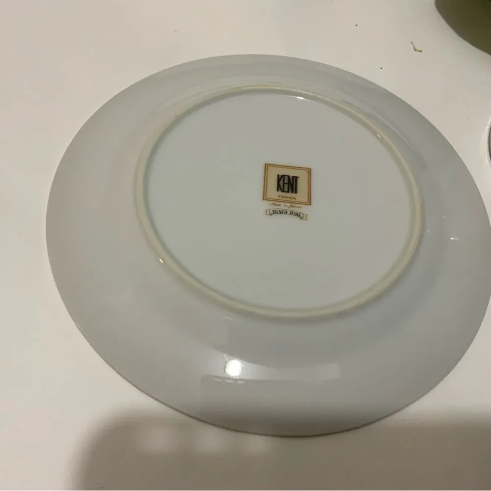 Vintage Kent China “Silver Pine“ Tea Cup & Sauer replacement B2